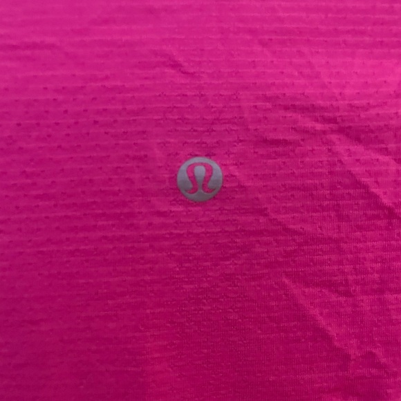 Pink lulu lemon long sleeve - Picture 3 of 3